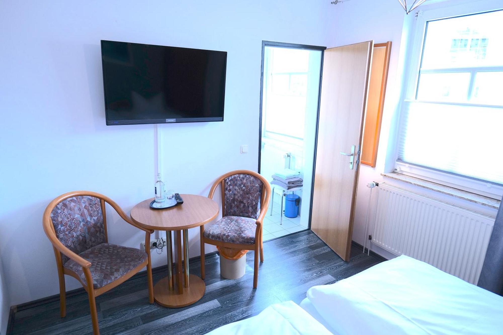 Hotel & Restaurant Am Bodden プットブス エクステリア 写真