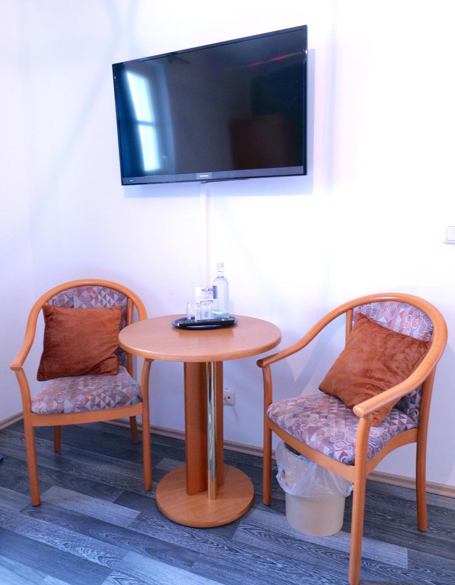 Hotel & Restaurant Am Bodden プットブス エクステリア 写真